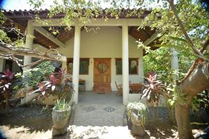 Hibiscus House Pemuteran Bali