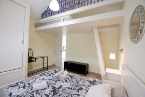 Book Jet - Premium Pool View & WIFI