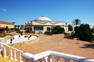 Book Jet - Premium Pool View & WIFI