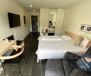 Standard dobbeltværelse med udsigt til/mod gårdhaven room in Hotel Strandtangen