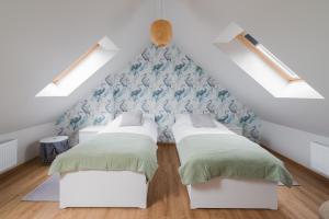 Nad Jeziorem by Downtown Apartments