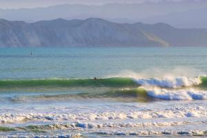 Whispering Sands Beachfront Motel