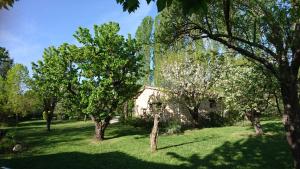 Maisons d'hotes Les Maisons De Chante Oiseau : photos des chambres