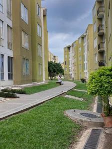 Espectacular apartamento Conjunto Piedemonte