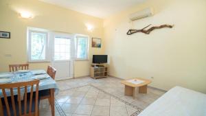 Apartments Ana & Bogdan