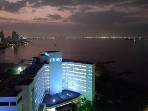 APT CON HERMOSA VISTA AL MAR EN EL LAGUITO Piso 19