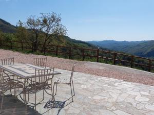Vintage Holiday Home in Carpegna with Terrace