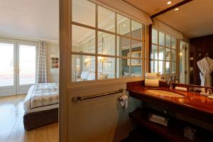 Hotels HR Hotel-Restaurant & Spa Marin : photos des chambres