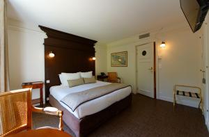 Hotels HR Hotel-Restaurant & Spa Marin : photos des chambres