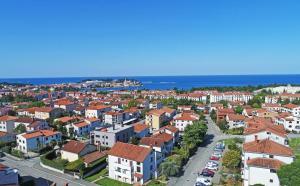 Salvia 4 Stars Apartment 