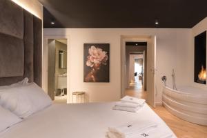Brera Luxury Apartment near Duomo With Wifi