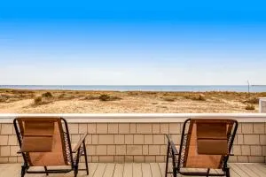 Lewes --- 6 Pilot Point - لويس بيتش