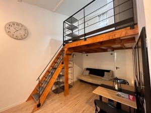 Appartements Grand studio contemporain avec mezzanine : photos des chambres