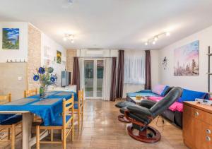 Rovinj Mir 