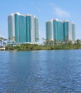 Turquoise Place 1005C ~ Luxurious Beachfront Condo w Private Hot Tub!