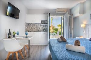 Nondas Apartments