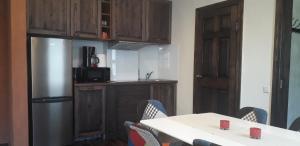 Yellow Center Holiday Home