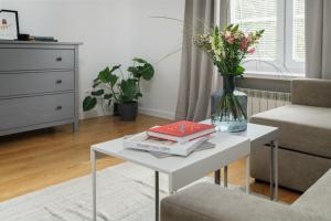 oompH Warsaw Nowy Swiat Apartment