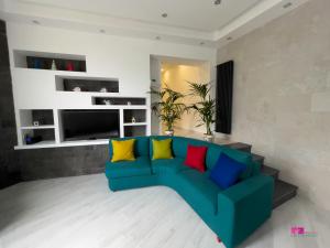 GT HOUSE FONTANA LIMITE