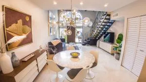 Villas at St James Place UNIT F, Luxury, Pet Friendly - Biscayne Park