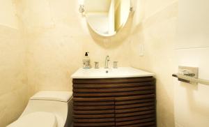 Villas at St James Place UNIT F, Luxury, Pet Friendly