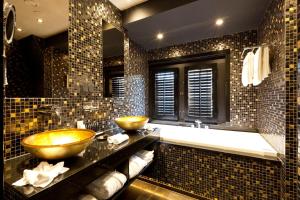 Deluxe Suite With Ensuite Bathroom room in 't Goude Hooft