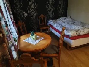 Lugnt boende Intill Ljungbyån - Orrefors