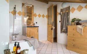 Appart'hotels CGH Residences & Spas Le Village De Lessy : Appartement 2 Chambres (6 Adultes) avec Accès au Spa