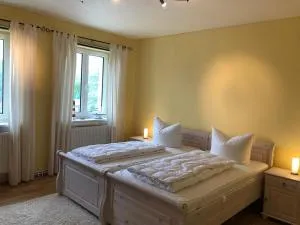 Ferienwohnungen Lohme - Salsitz