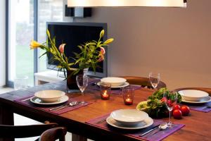 Wellness-FeWo "Rittersporn" mit Sauna, Kamin & Terrasse