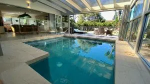 Good Times & Tan Lines at Callala Beach - Гаскіссон