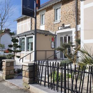 Hotels Logis Hotel La Closerie : photos des chambres