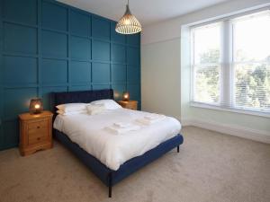 Torbay Rise sea side villa with family facilities