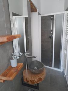 Lescen White Residence - Lake View