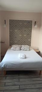 Hotels Hotel de la Place : Chambre Double - Non remboursable