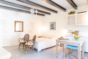 Feána Home by 8essentially