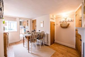 Coachmans Cottage, Wrentham