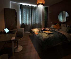 Appartements Appart Chill & Free - Proche Centre Valenciennes - Parking Gratuit : photos des chambres