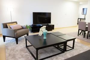 HiGuests - Charming Apt in JBR with Balcony by the Beach