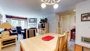 Mammoth Reservations