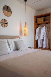 Thea Beachfront Suites in Lourdas beach