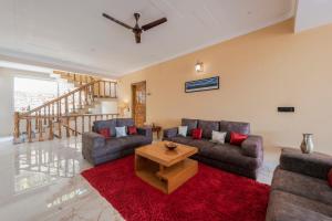 ROSASTAYS Vatika - Mountain View