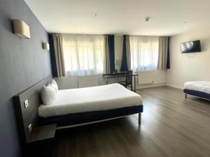 Hotels Hotel Valpre : Chambre Triple