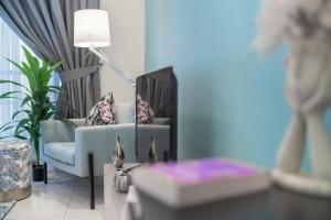 HiGuests - Cute Studio With Balcony, 5-min To The Beach