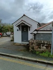 Beautiful 1-Bed Riversi Cottage Located in Malpas - Ruan Lanihorne