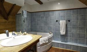 Hotels Le Moulin de Lily : photos des chambres