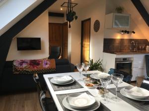 Ker Awen-Appartement en pierre avec vue panoramique à Locronan