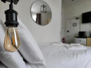 Seaside ground floor flat WIFI & FREE parking