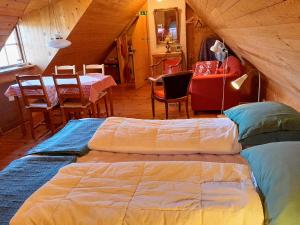 Brösarp Källagården Vindsvåning 2 rum och kök