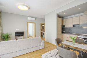 Saulėti apartamentai